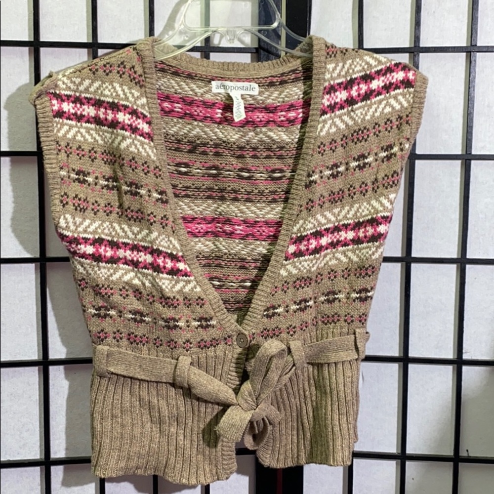 Aeropostale Sleeveless Sweater Size M